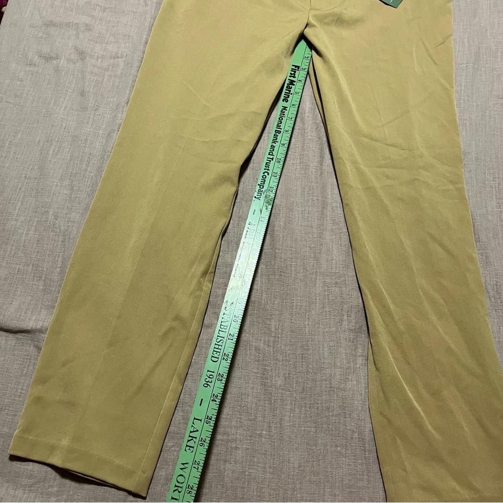 NWT Quince ProTech Golf Pants Men's Khaki Chinos Size 34x30 Athletic - Picture 3 of 7